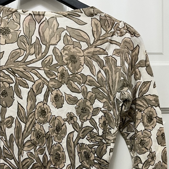 Charlotte V Neck Gem Button Down Neutral Floral Cardigan - Size Small - Picture 12 of 14